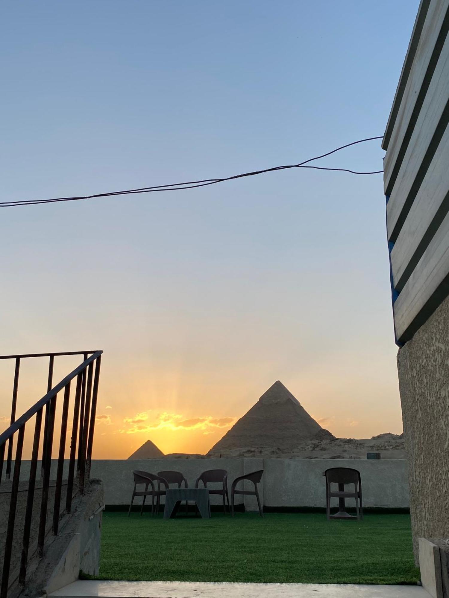 Isis Pyramids View Inn Kafret el-Gabal المظهر الخارجي الصورة
